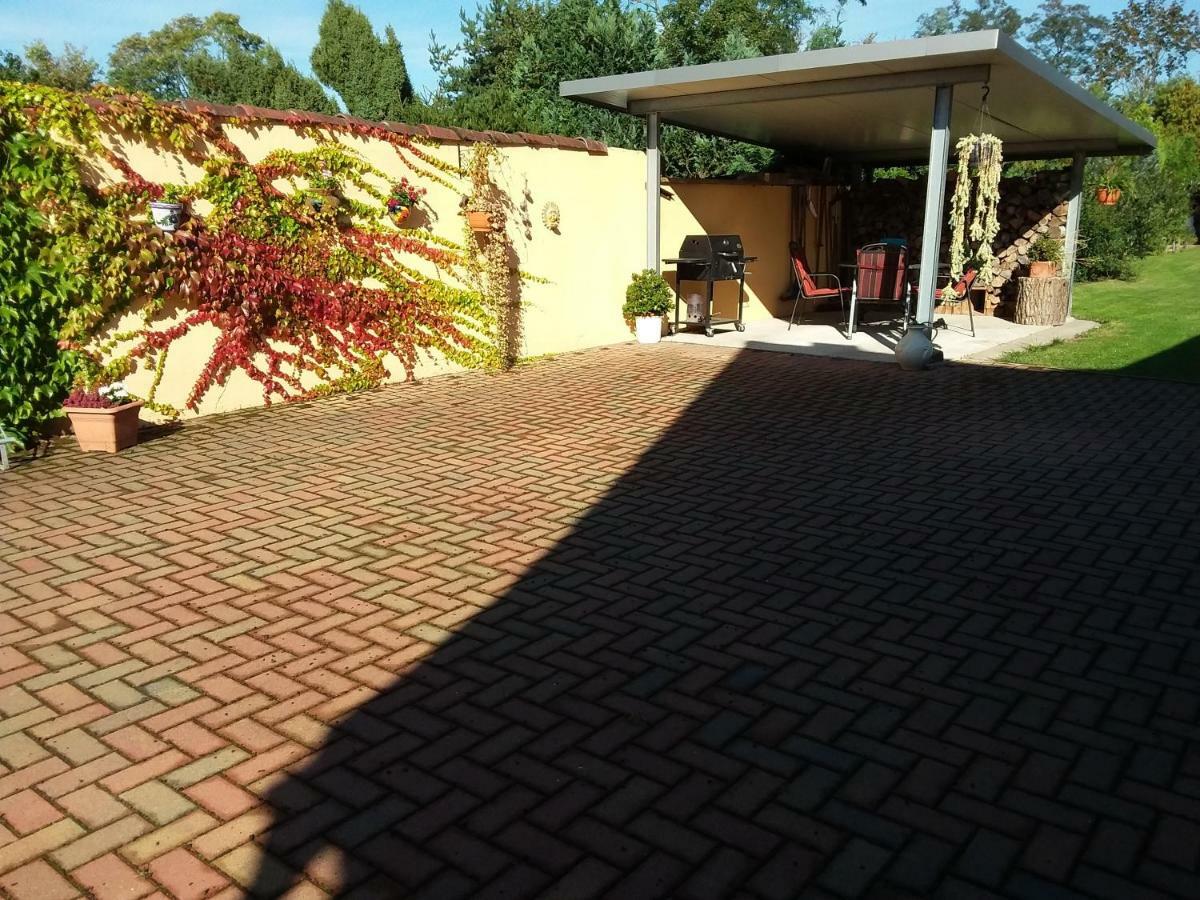 Kleines Zuhause Appartement Maagdenburg Buitenkant foto